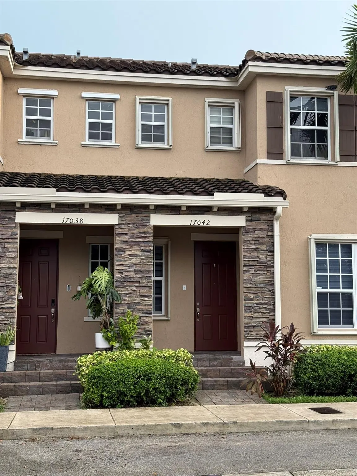 17042 SW 95th Ter