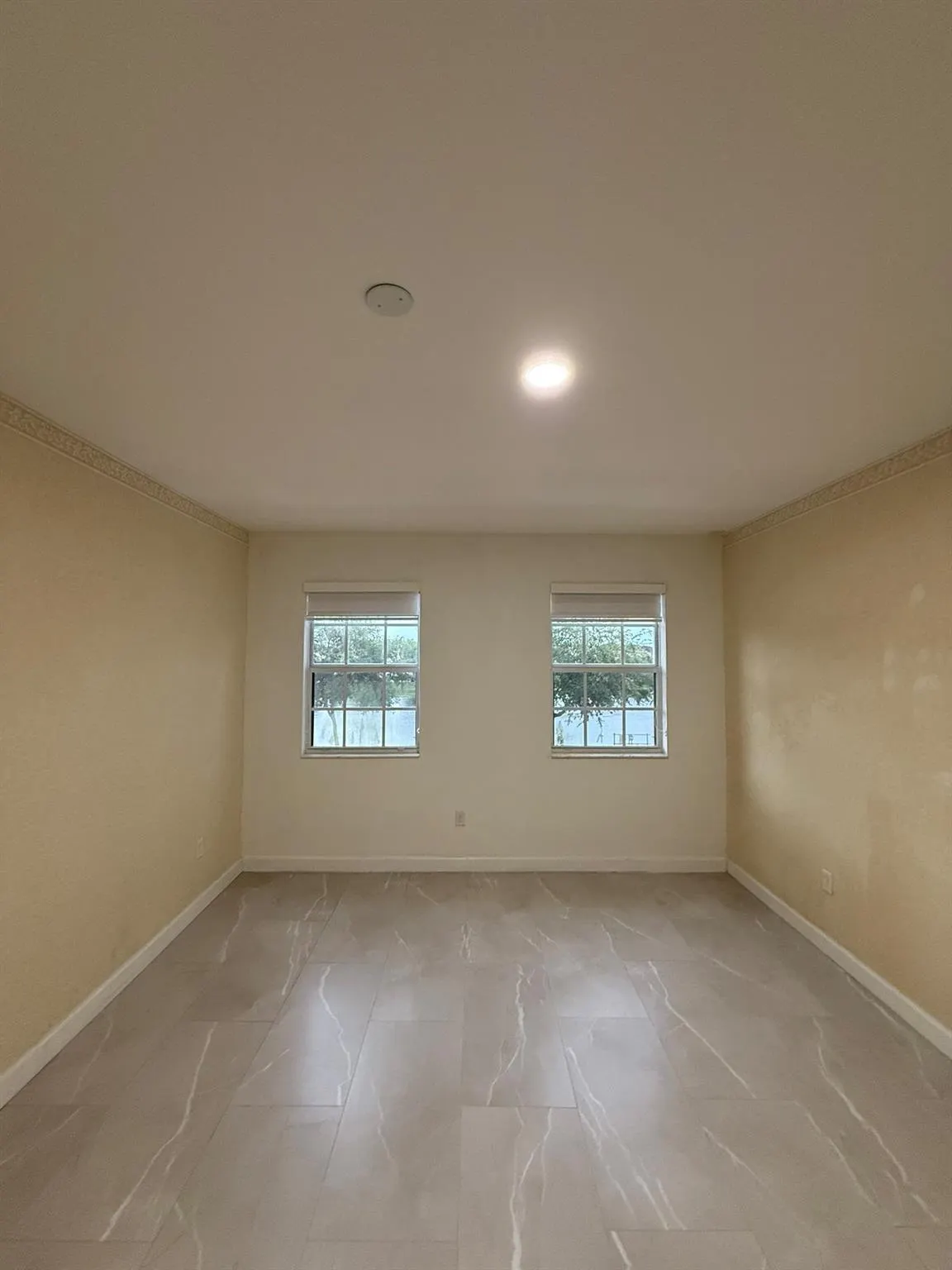 17042 SW 95th Ter