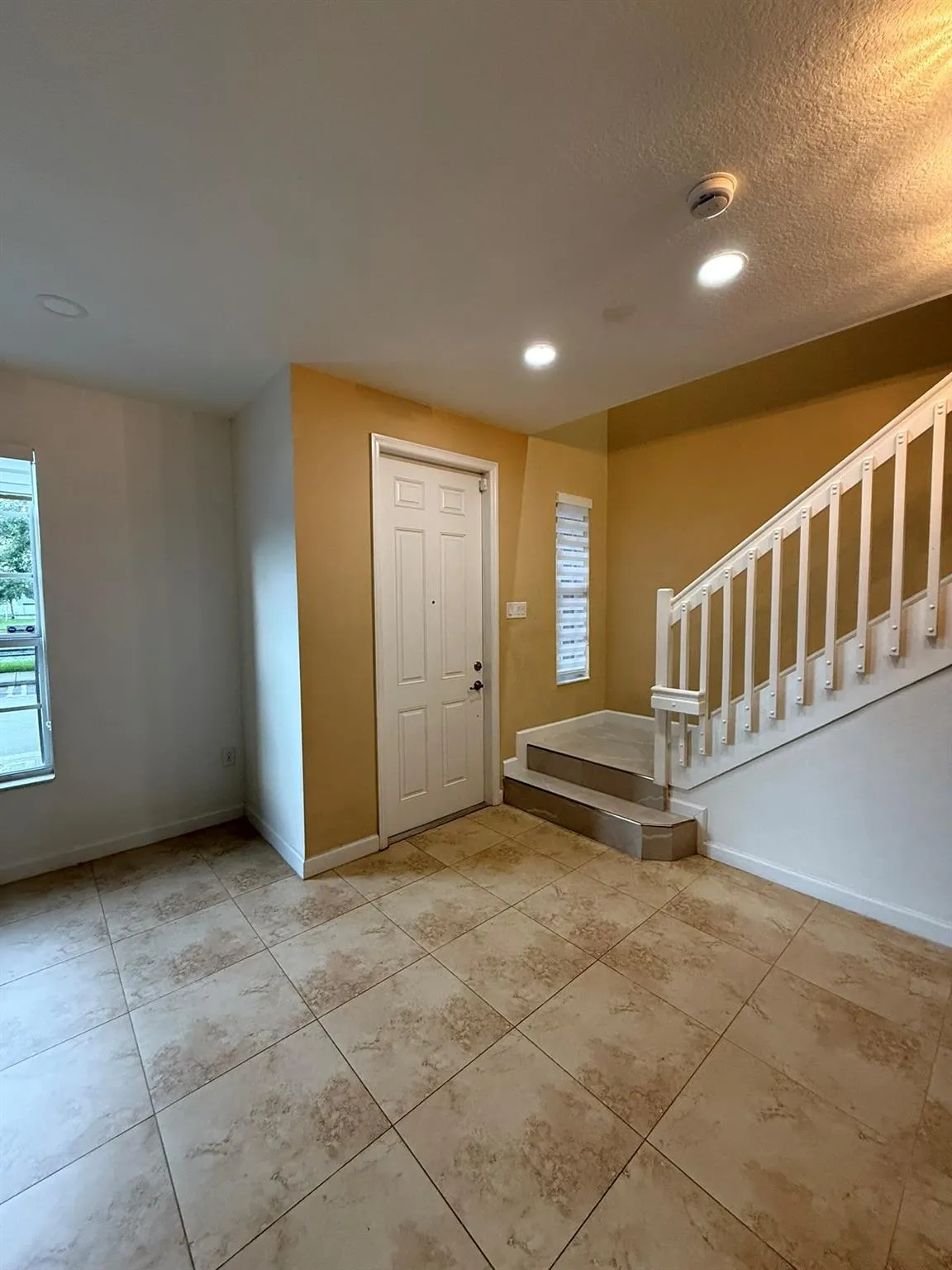 17042 SW 95th Ter