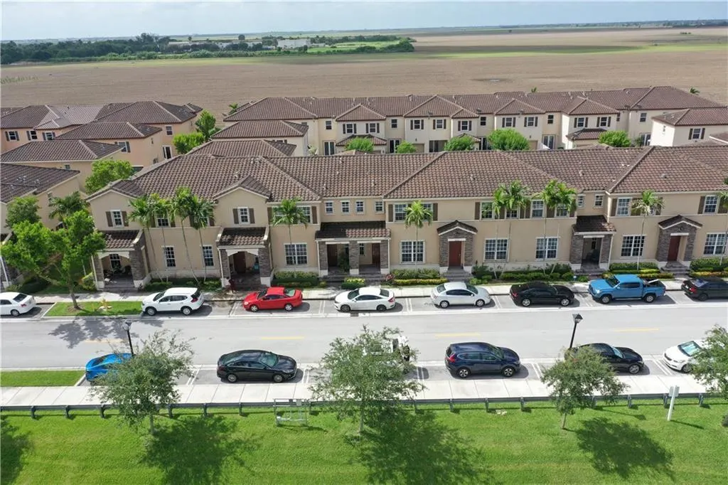 17042 SW 95th Ter