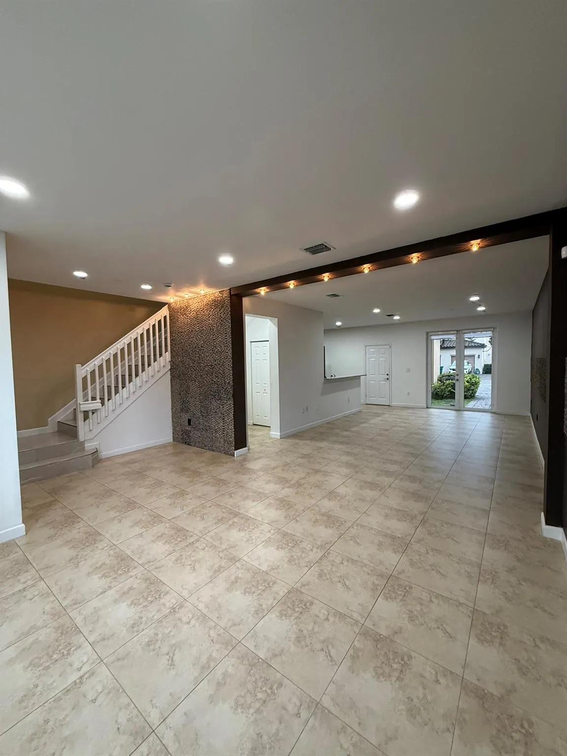 17042 SW 95th Ter