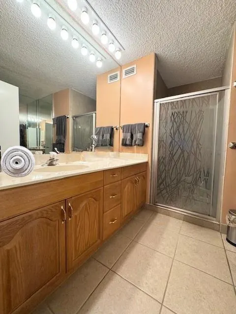 9778 Nickels Blvd, #504