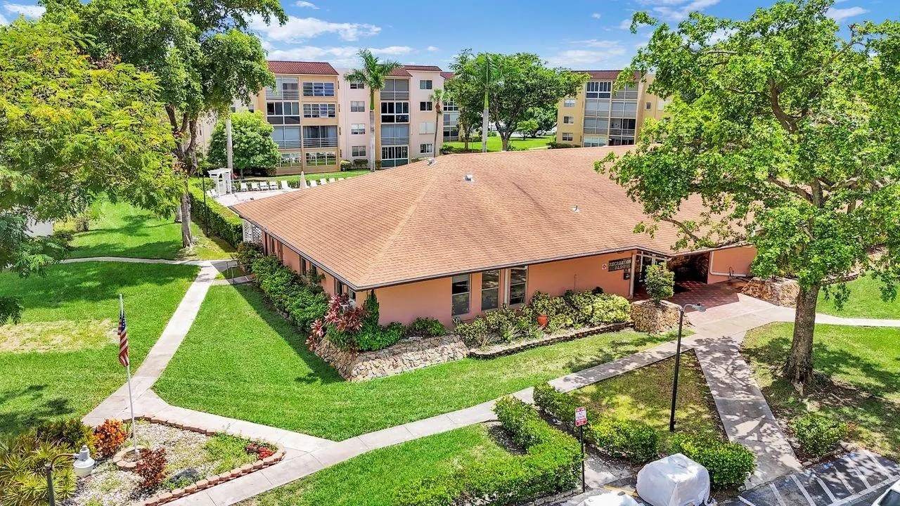 2811 Somerset Dr, #307