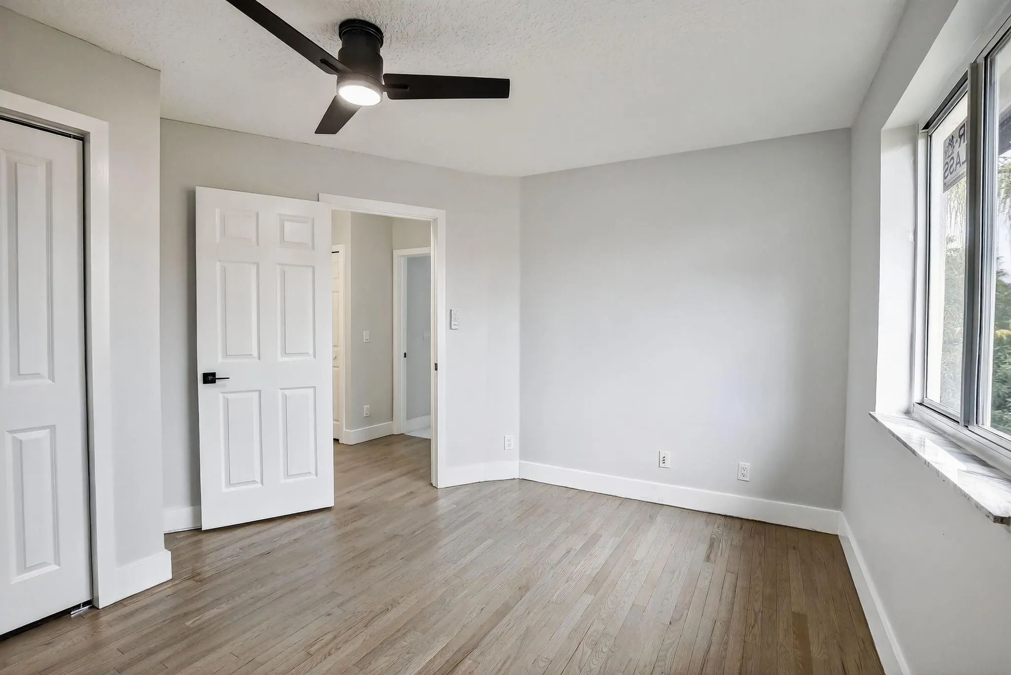 387 SW 163rd Ave