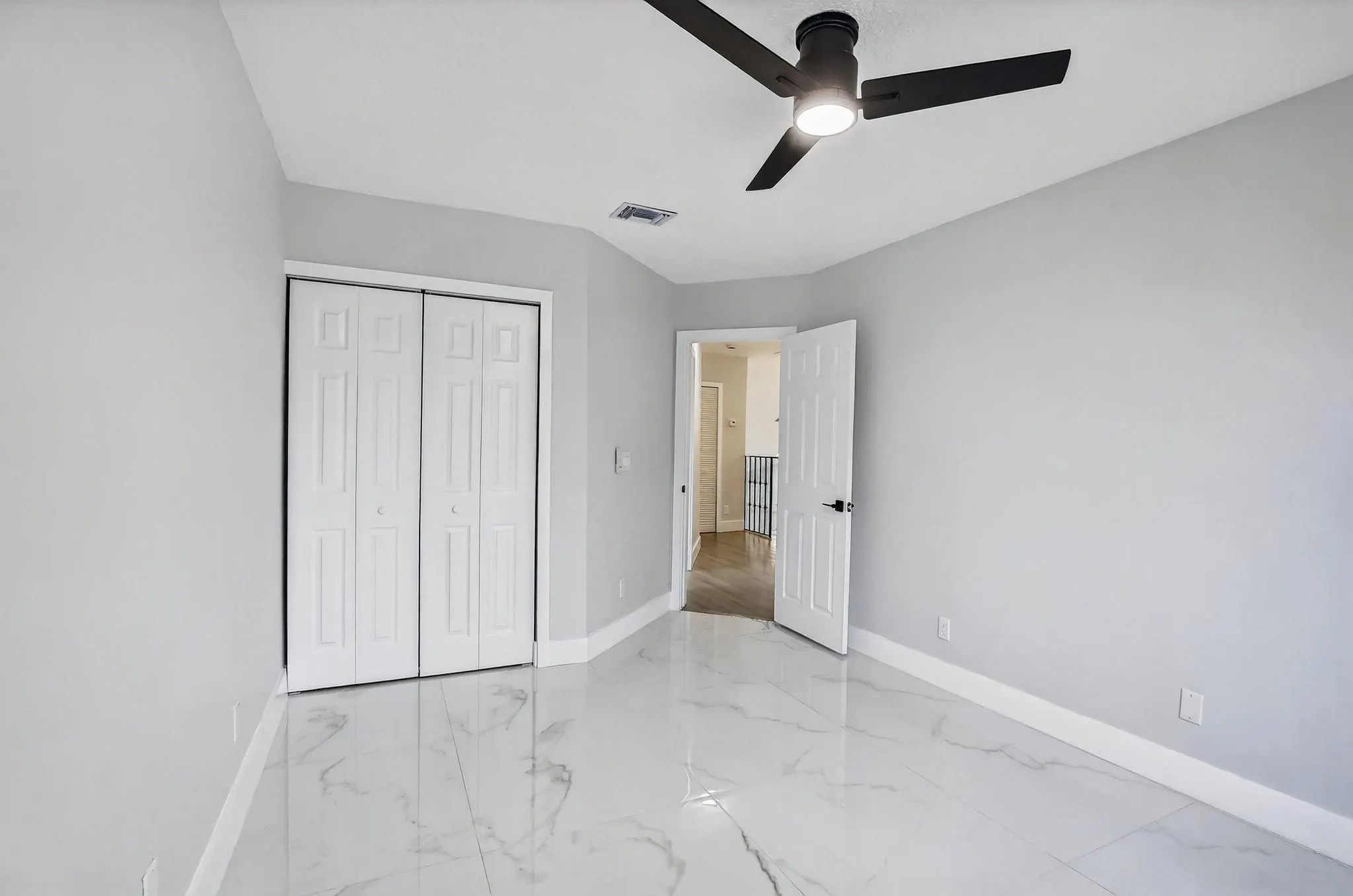 387 SW 163rd Ave