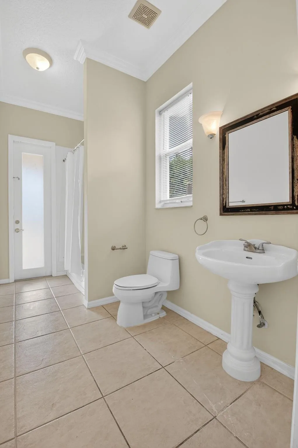 22194 Braddock Pl