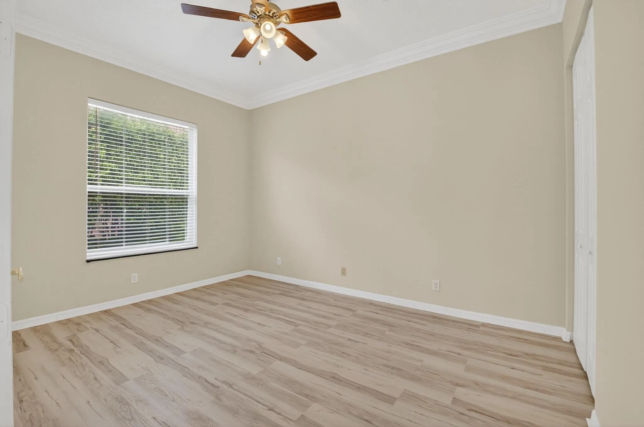 22194 Braddock Pl
