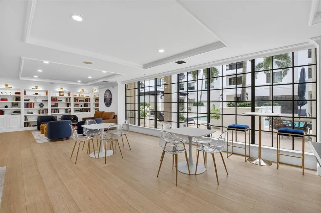 233 S Federal Highway, #515