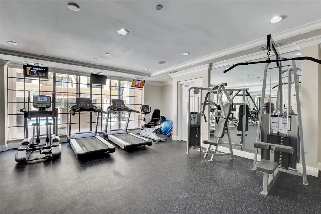 233 S Federal Highway, #515