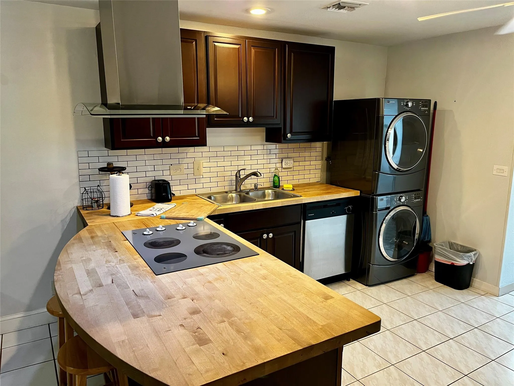 2678-2692 NW 65th Ave