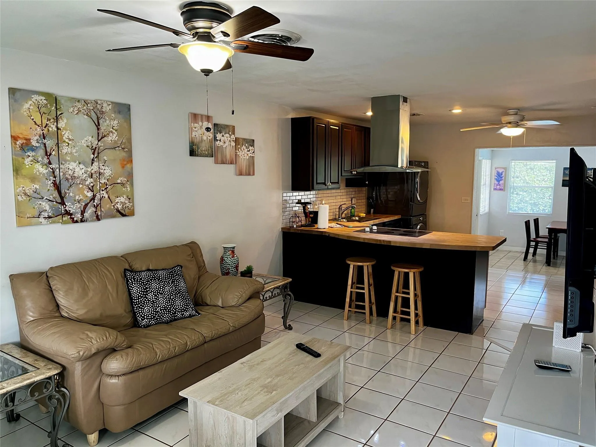 2678-2692 NW 65th Ave