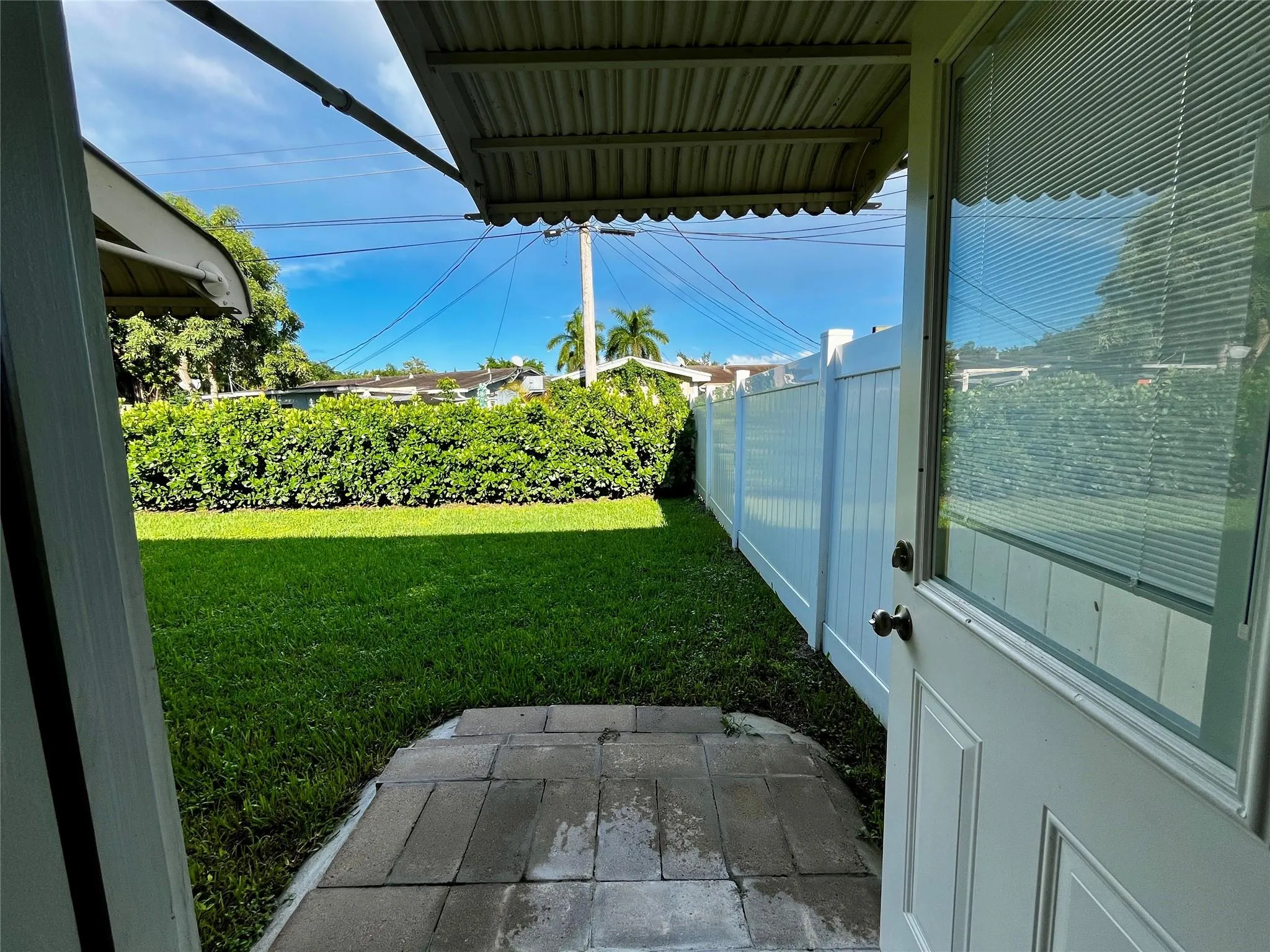 2678-2692 NW 65th Ave