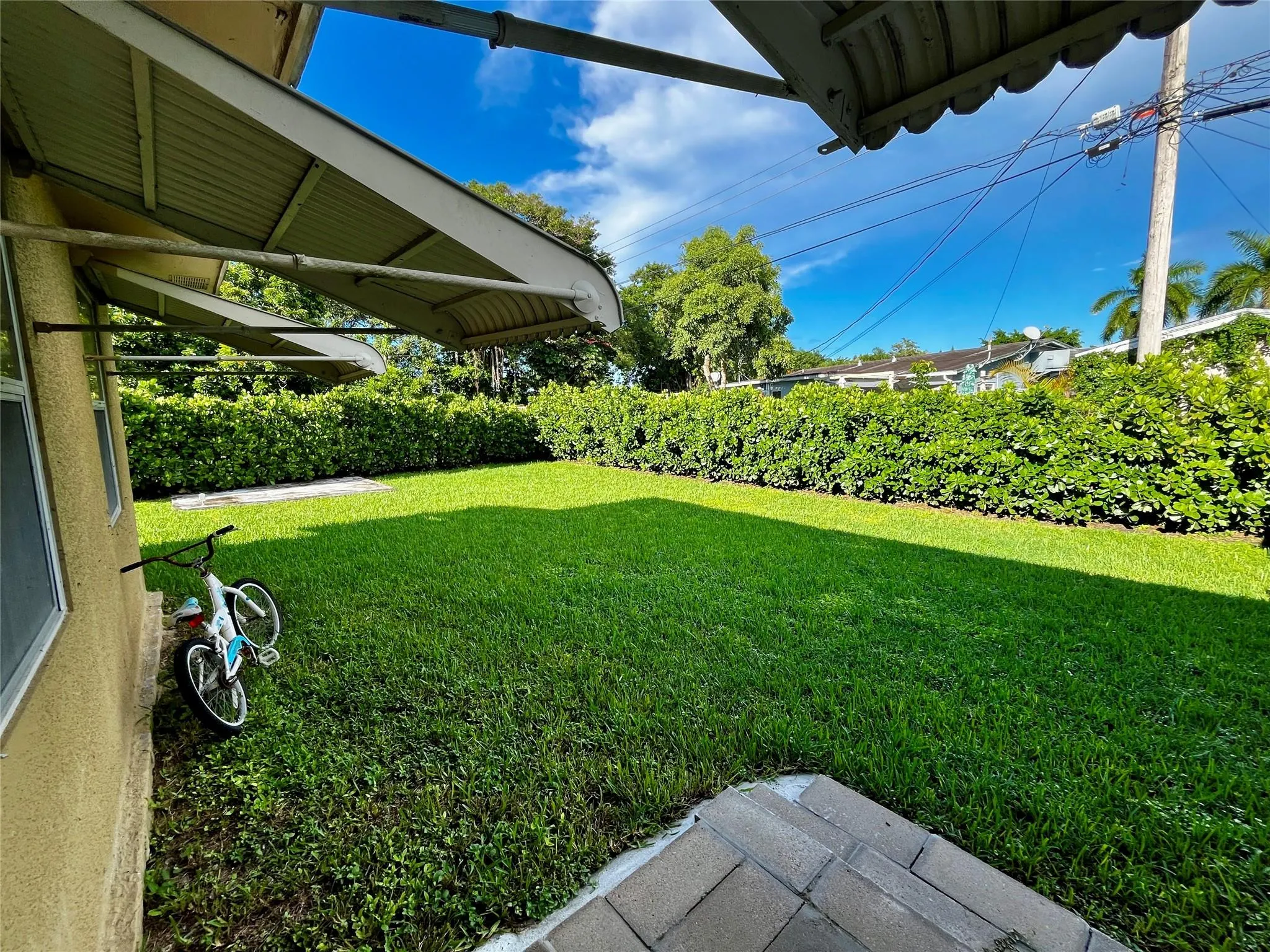 2678-2692 NW 65th Ave