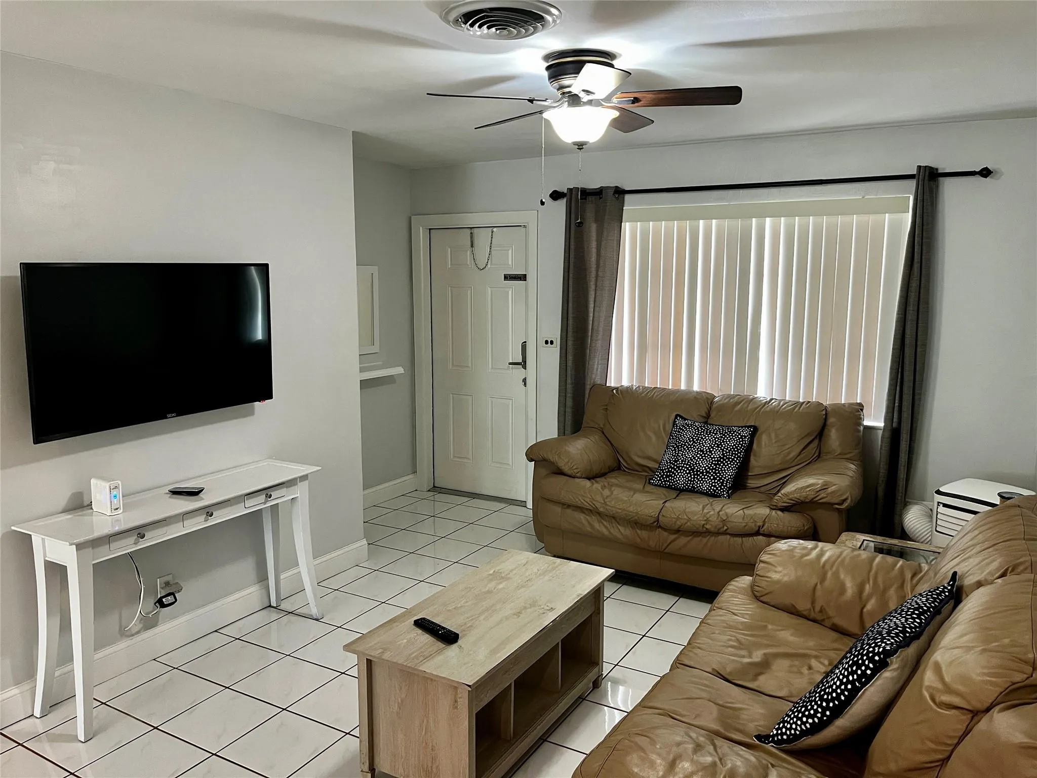 2678-2692 NW 65th Ave