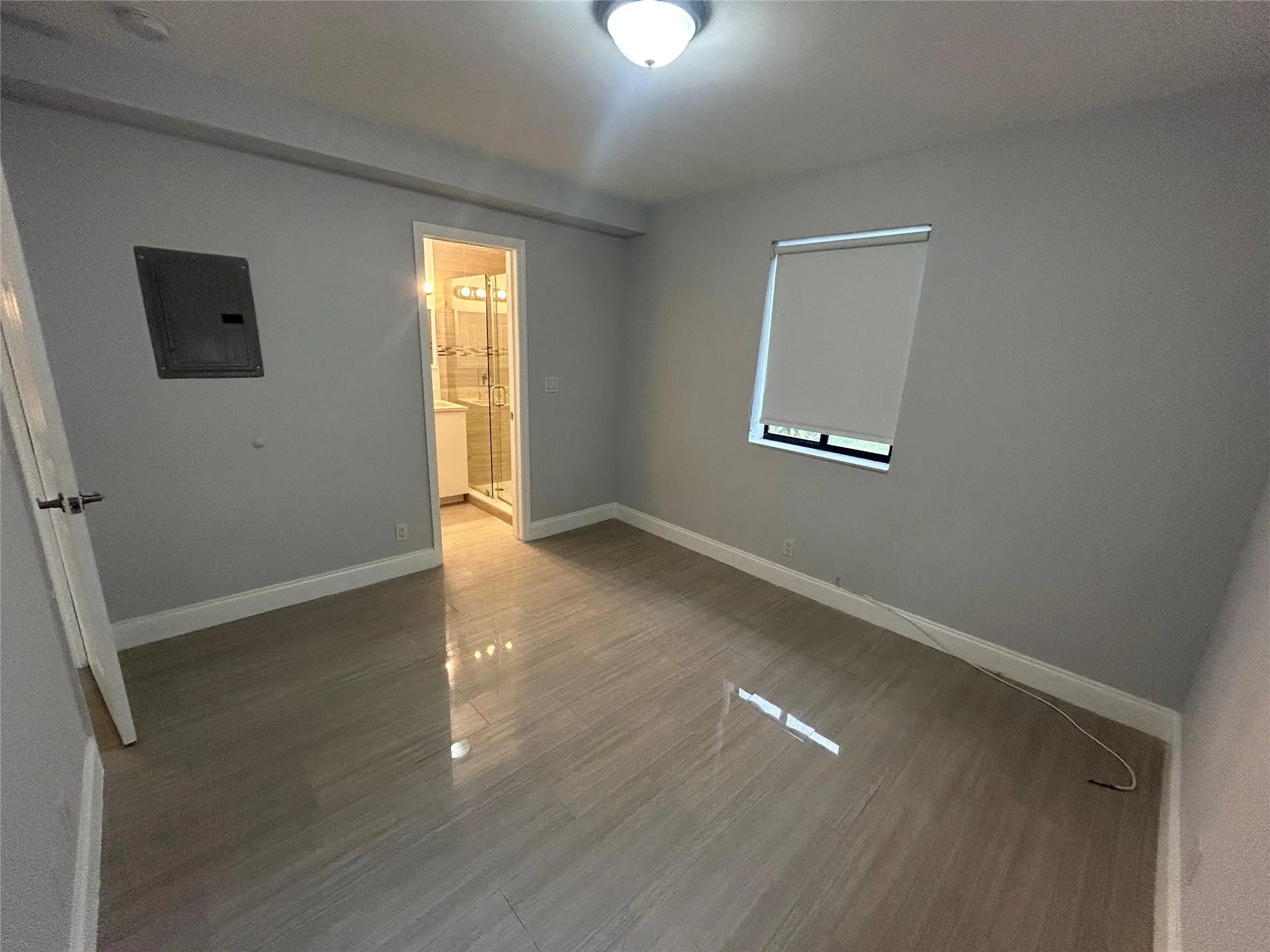 918 NE 15th Ave, #3