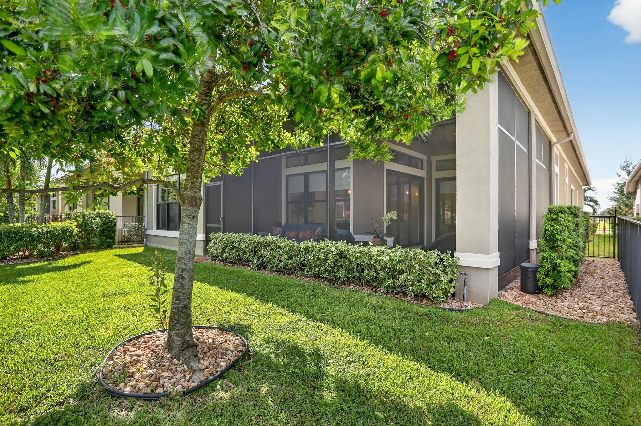 11927 Leon Circle North