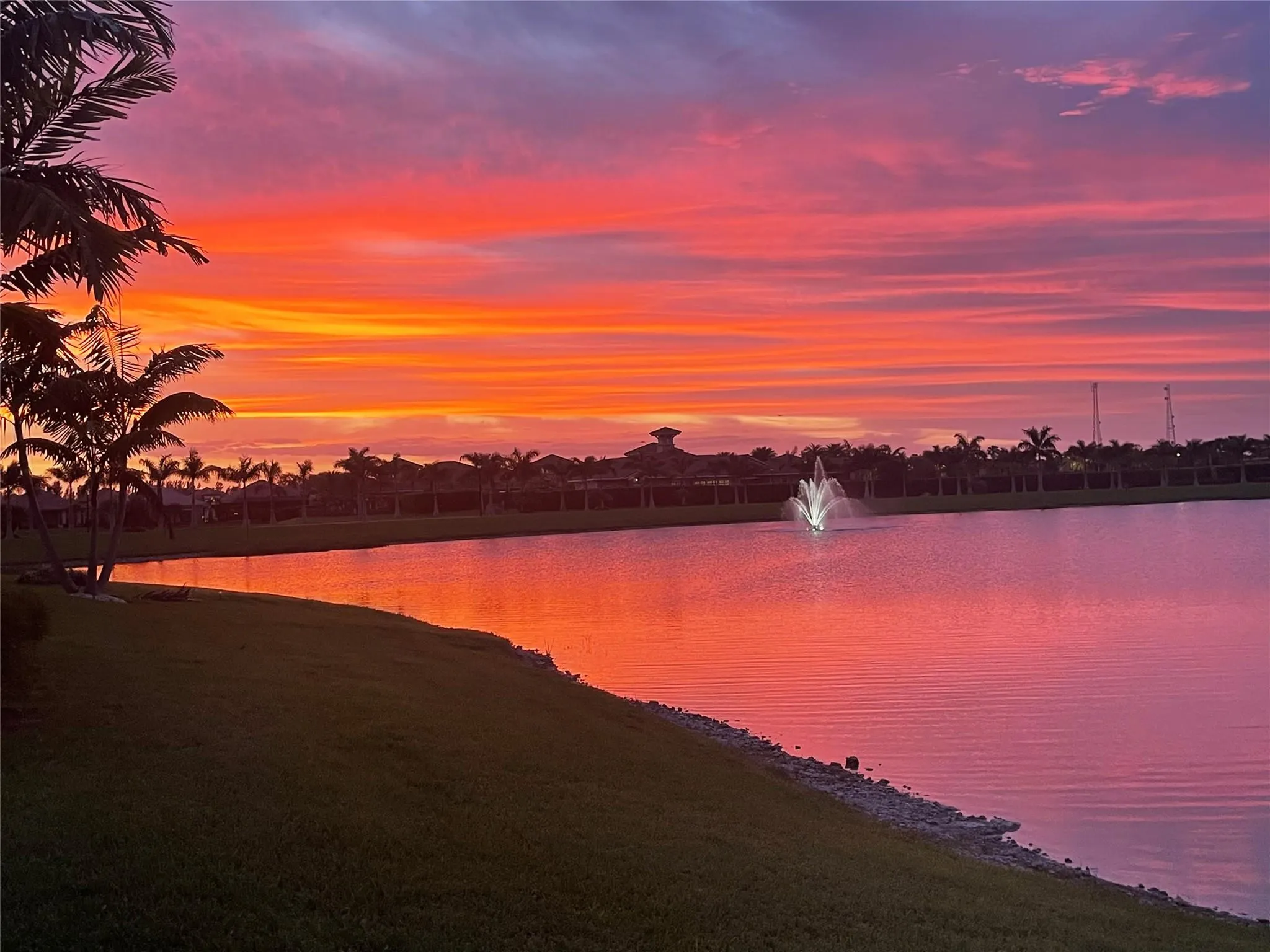 11927 Leon Circle North