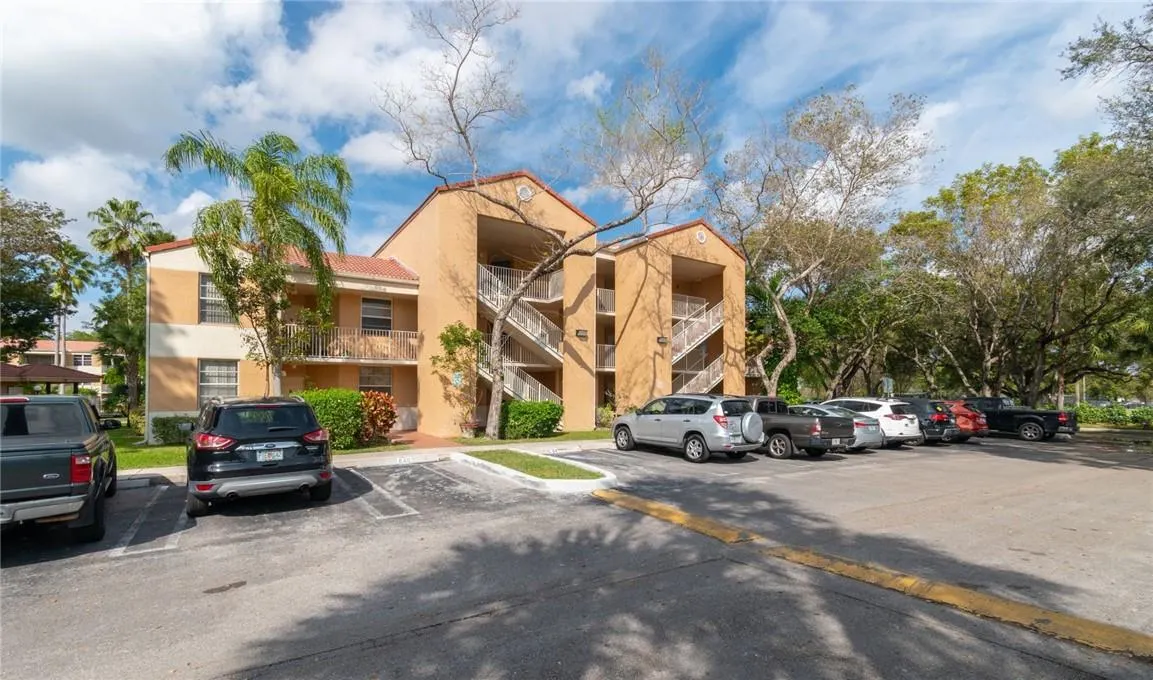 8240 NW 24th St, #8240