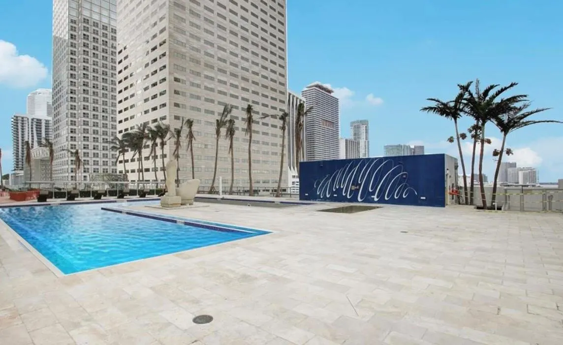 325 S Biscayne Blvd, #LPH18