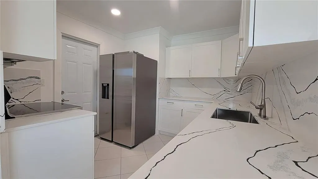 266 NE 42nd St
