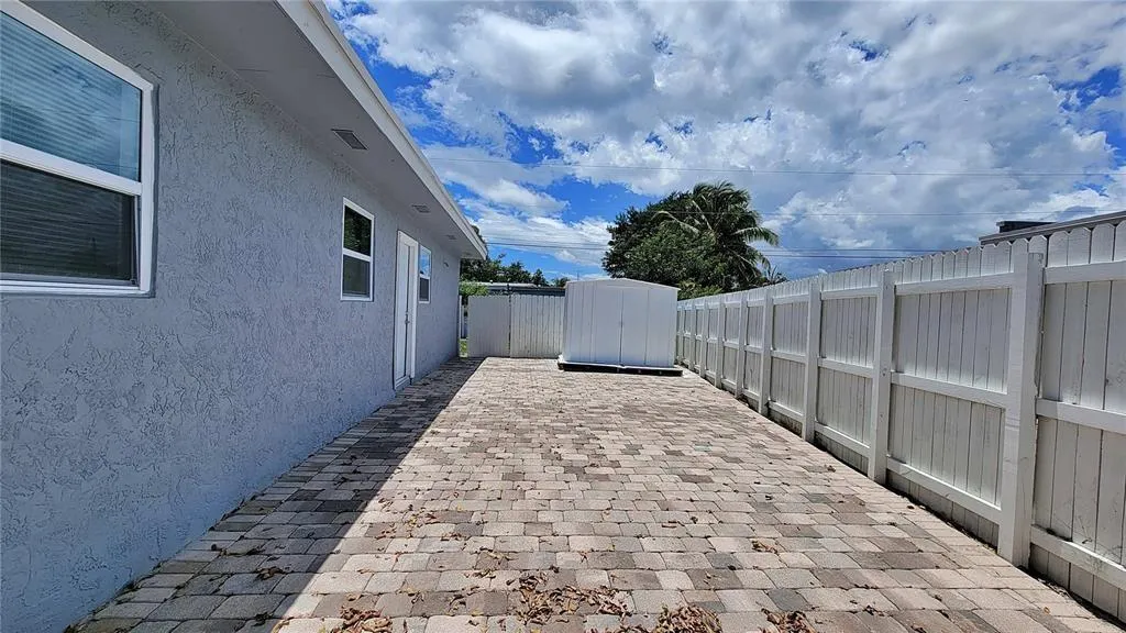 266 NE 42nd St