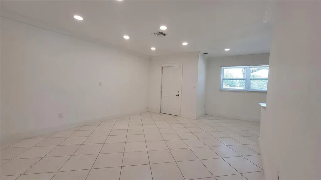 266 NE 42nd St