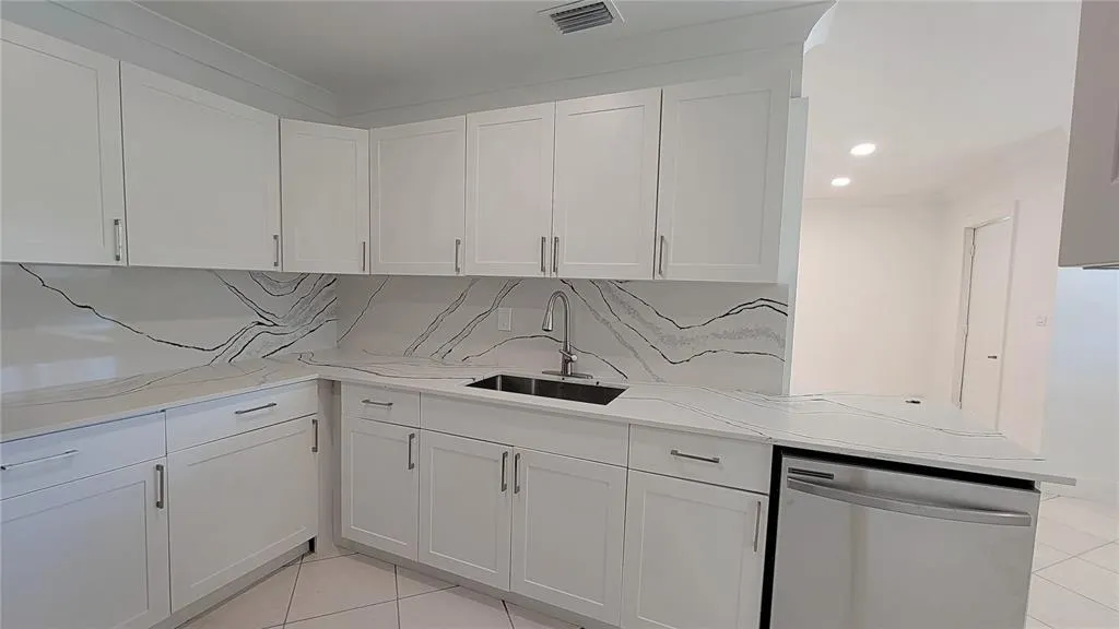 266 NE 42nd St