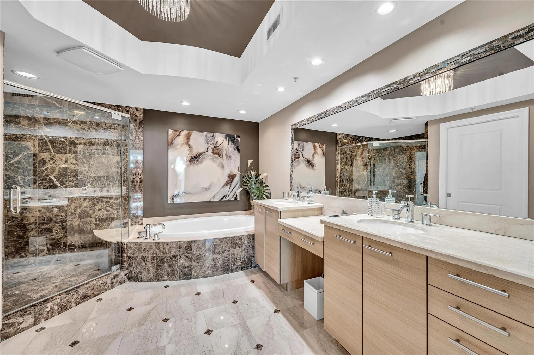 1 N Ocean, #513