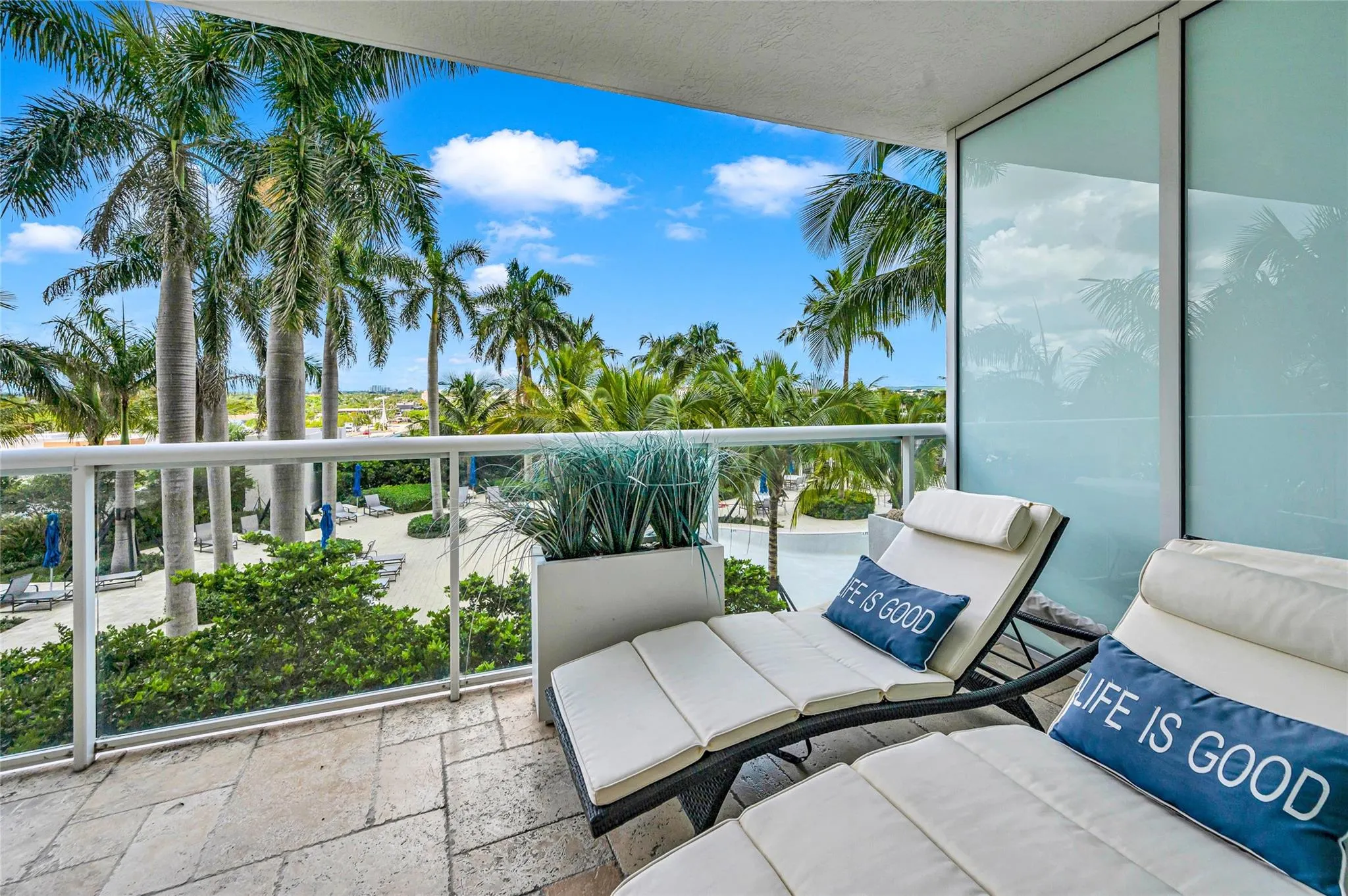 1 N Ocean, #513