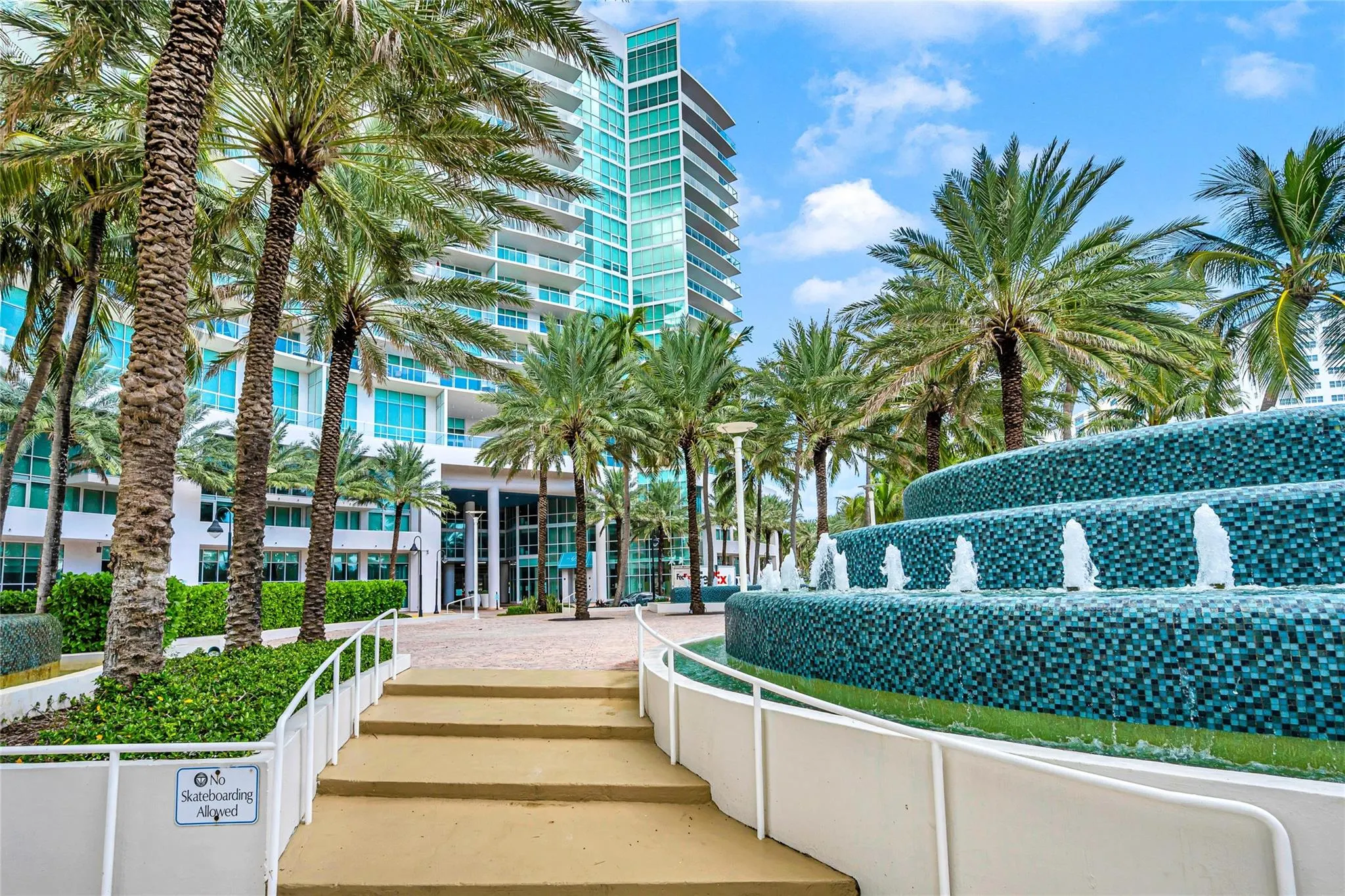 1 N Ocean, #513