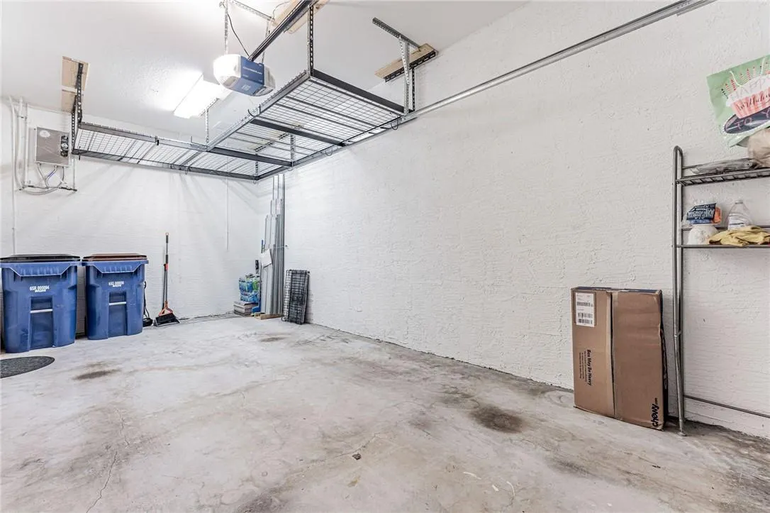 1616 SW 28th St