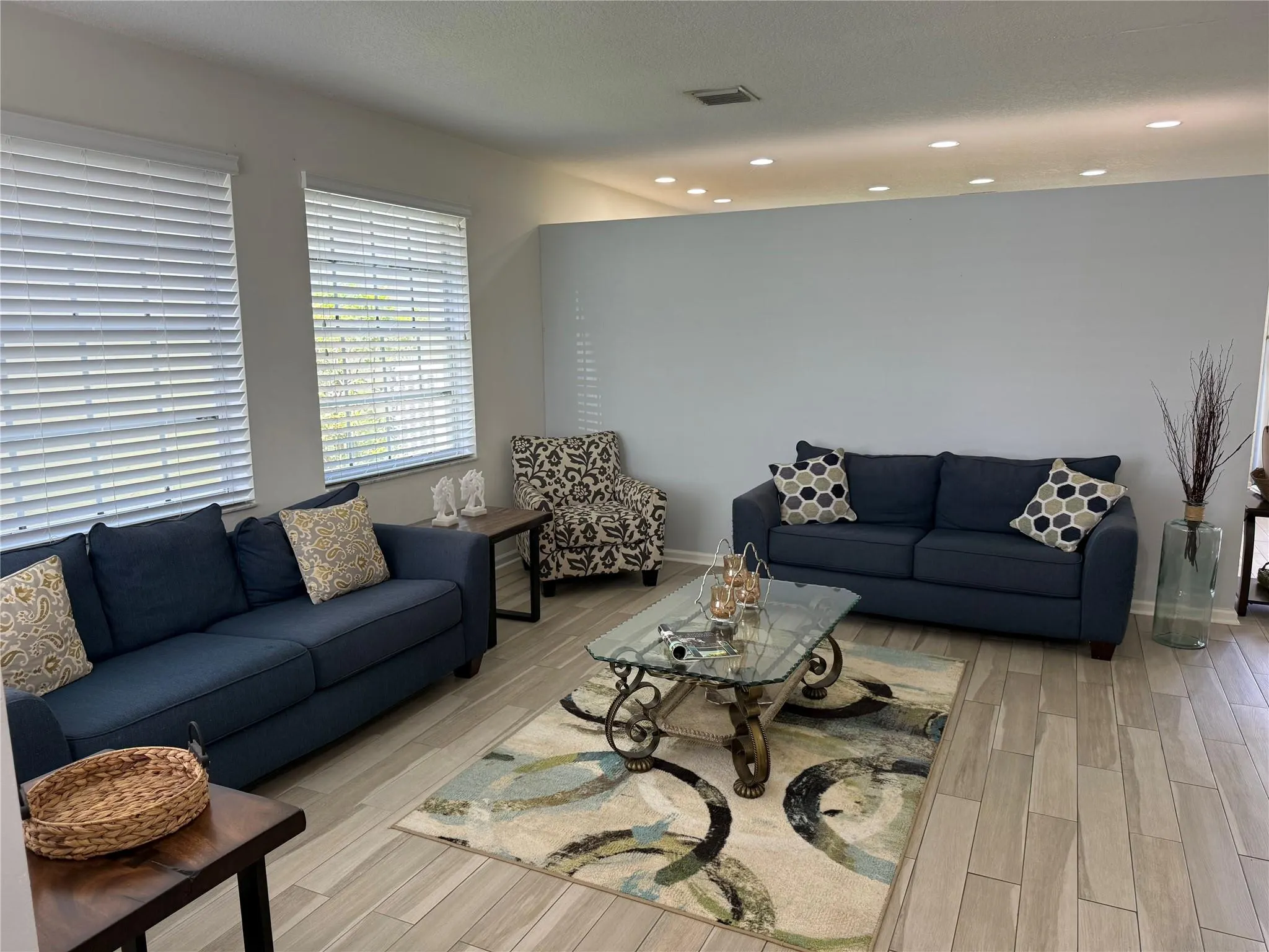 9069 Dupont Place