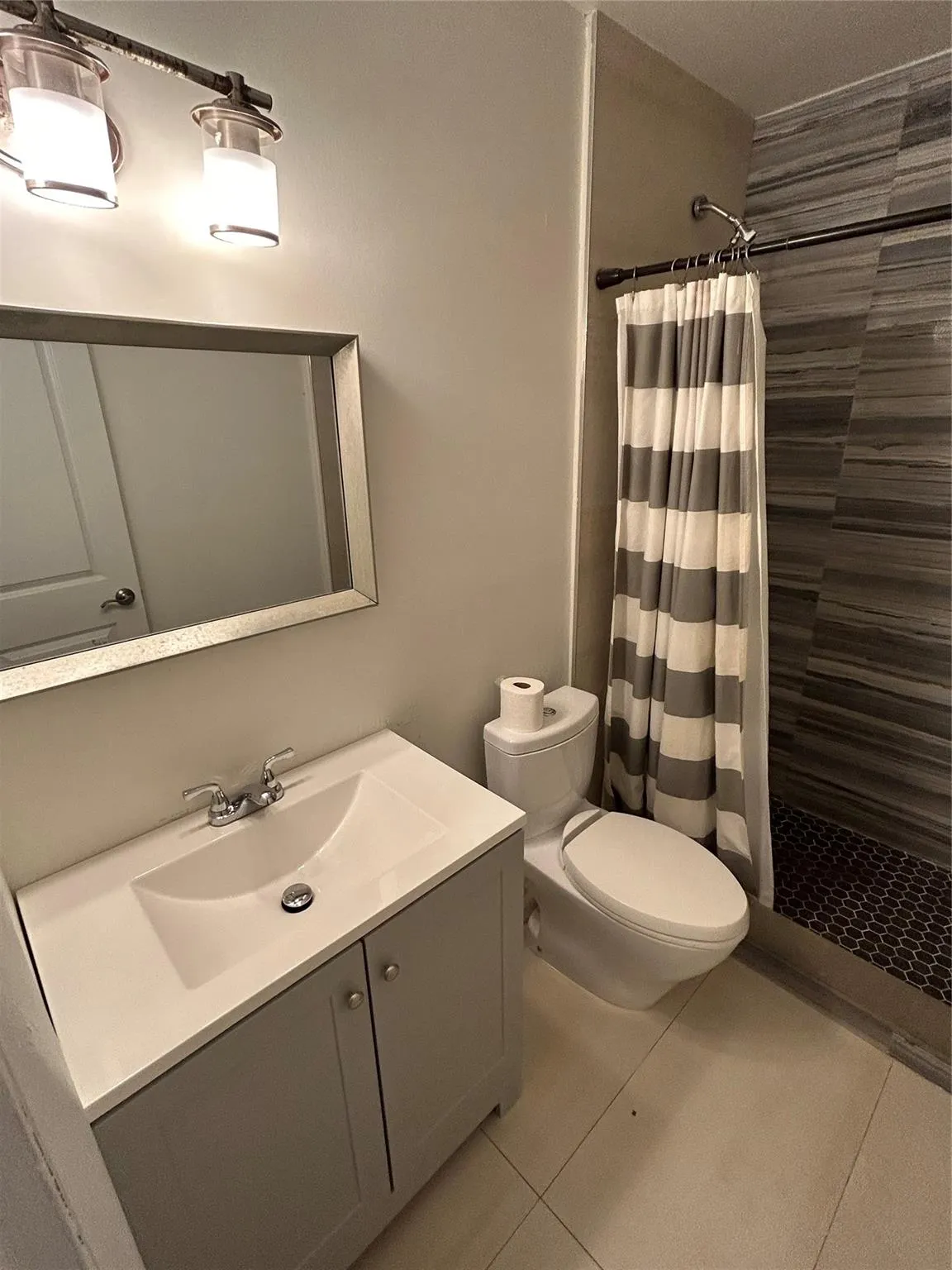 2321 Grant St, #2-B