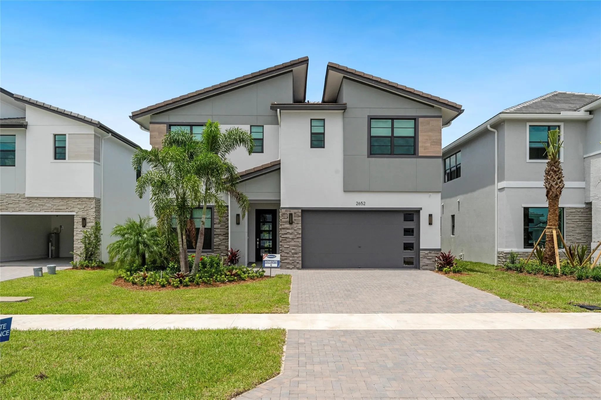 2652 NW 87th Ter
