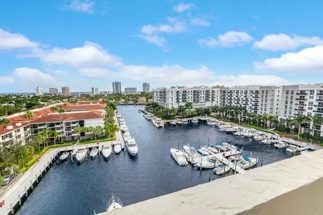 3200 N Port Royale DR N, #1012