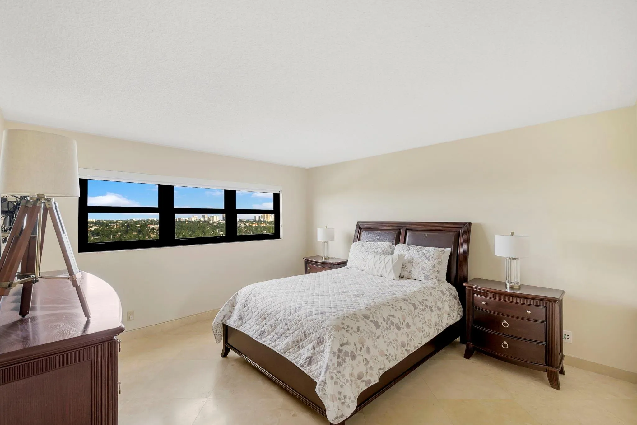 3200 N Port Royale DR N, #1012