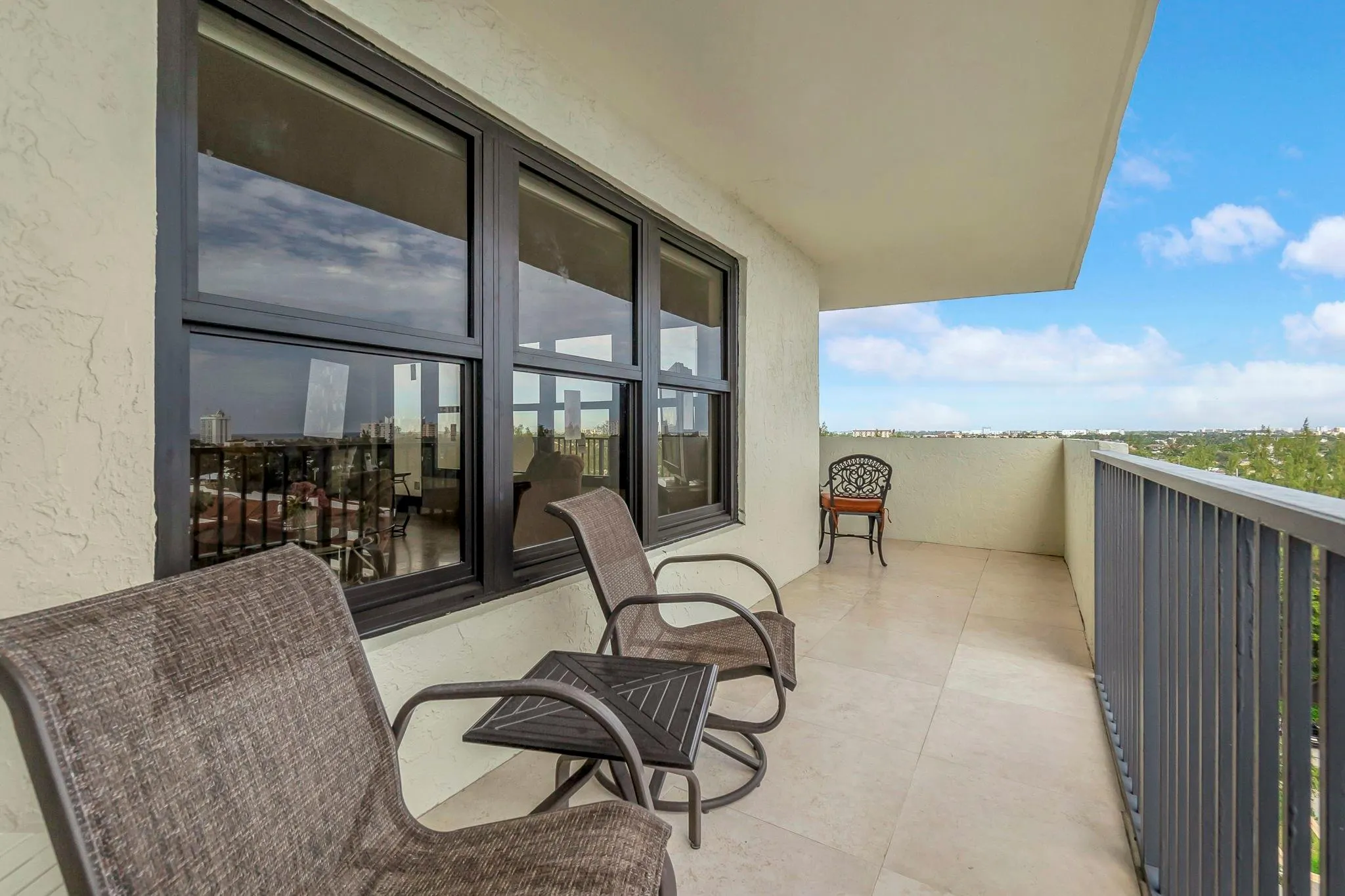 3200 N Port Royale DR N, #1012