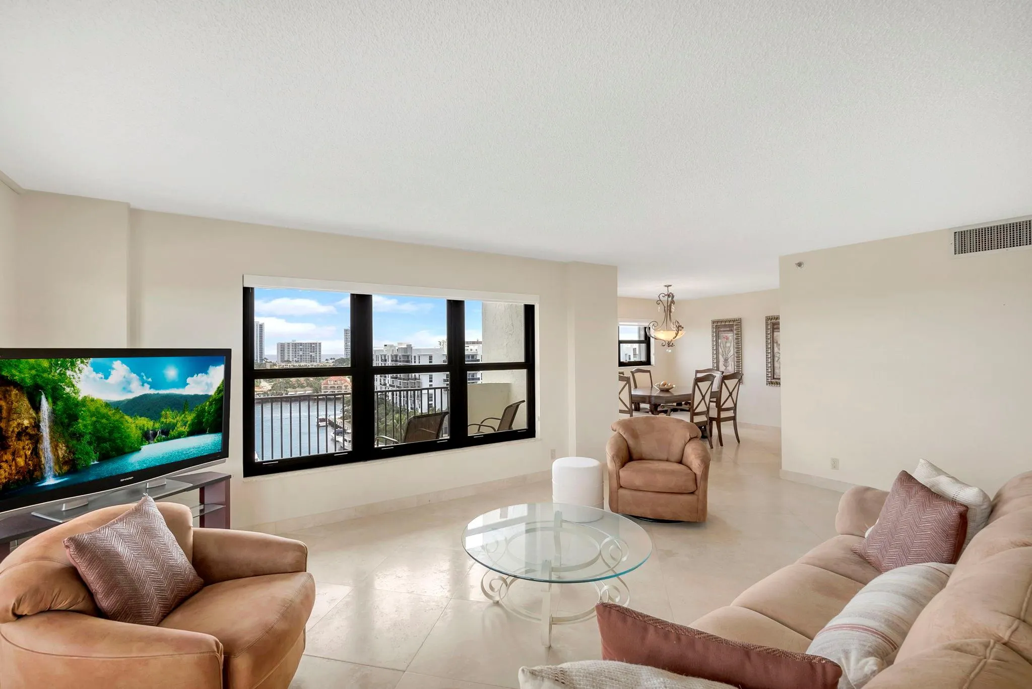 3200 N Port Royale DR N, #1012