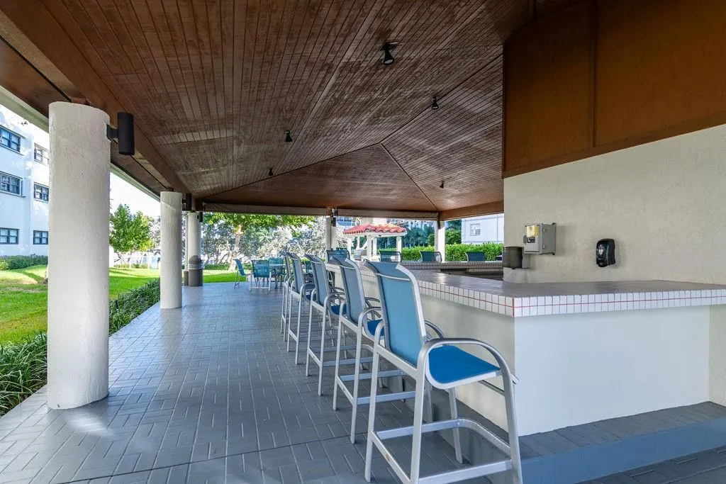 3200 N Port Royale DR N, #1012
