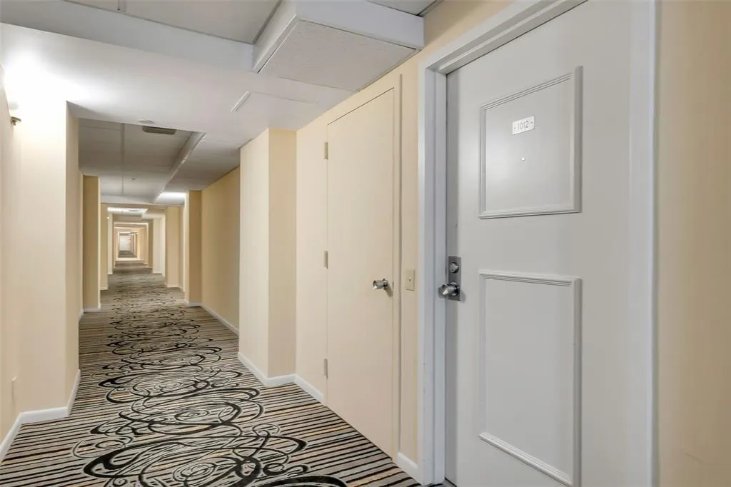 3200 N Port Royale DR N, #1012