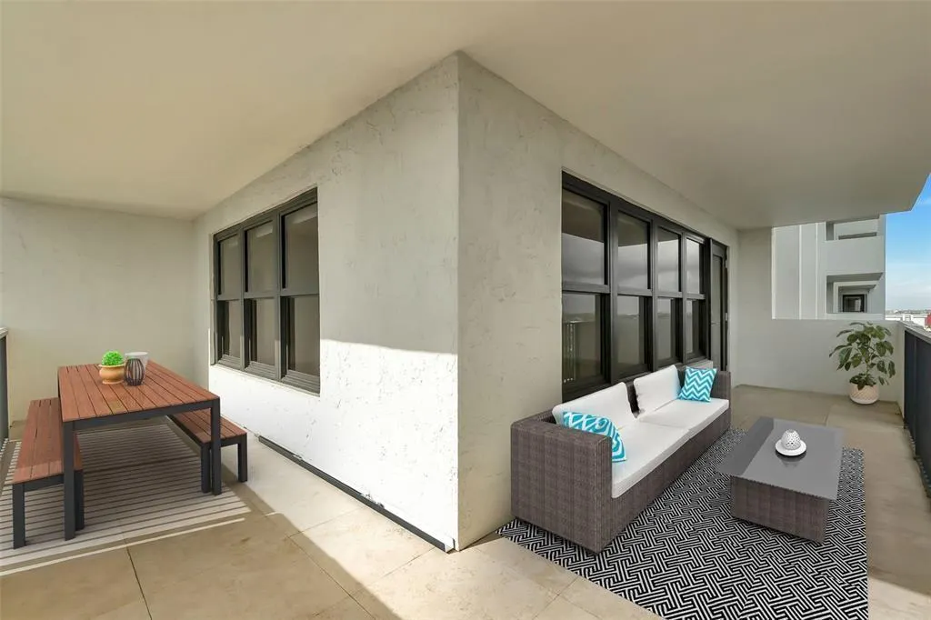 3200 N Port Royale DR N, #1012