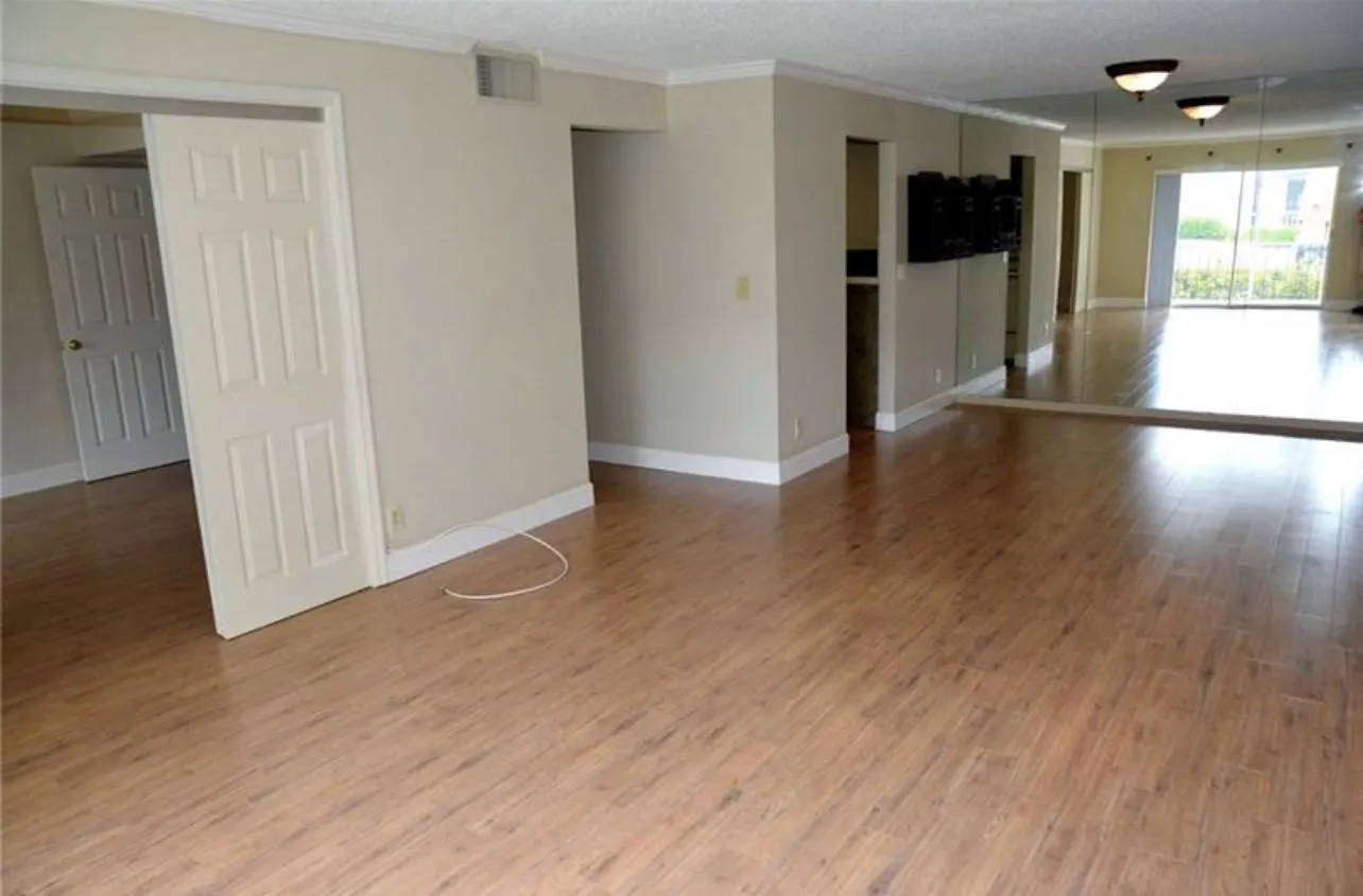 6369 Bay Club Dr, #1