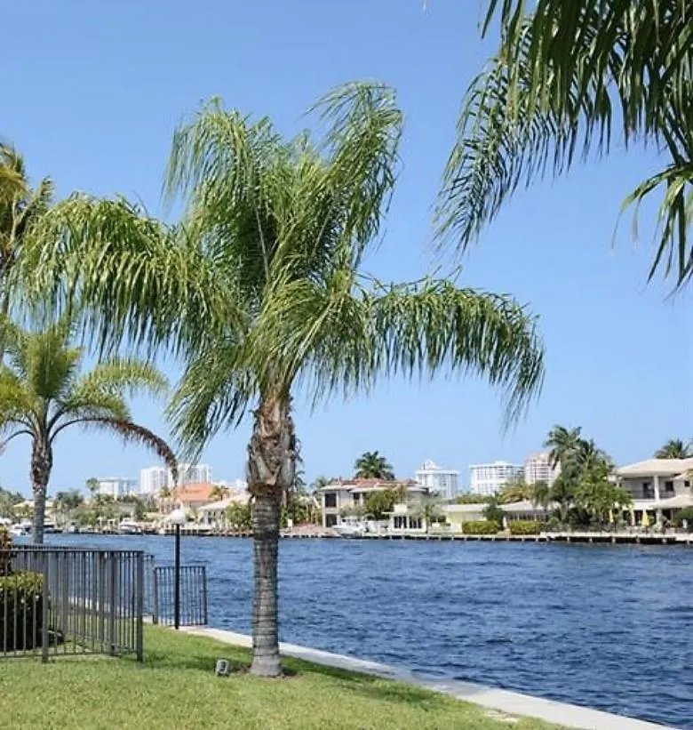 6369 Bay Club Dr, #1
