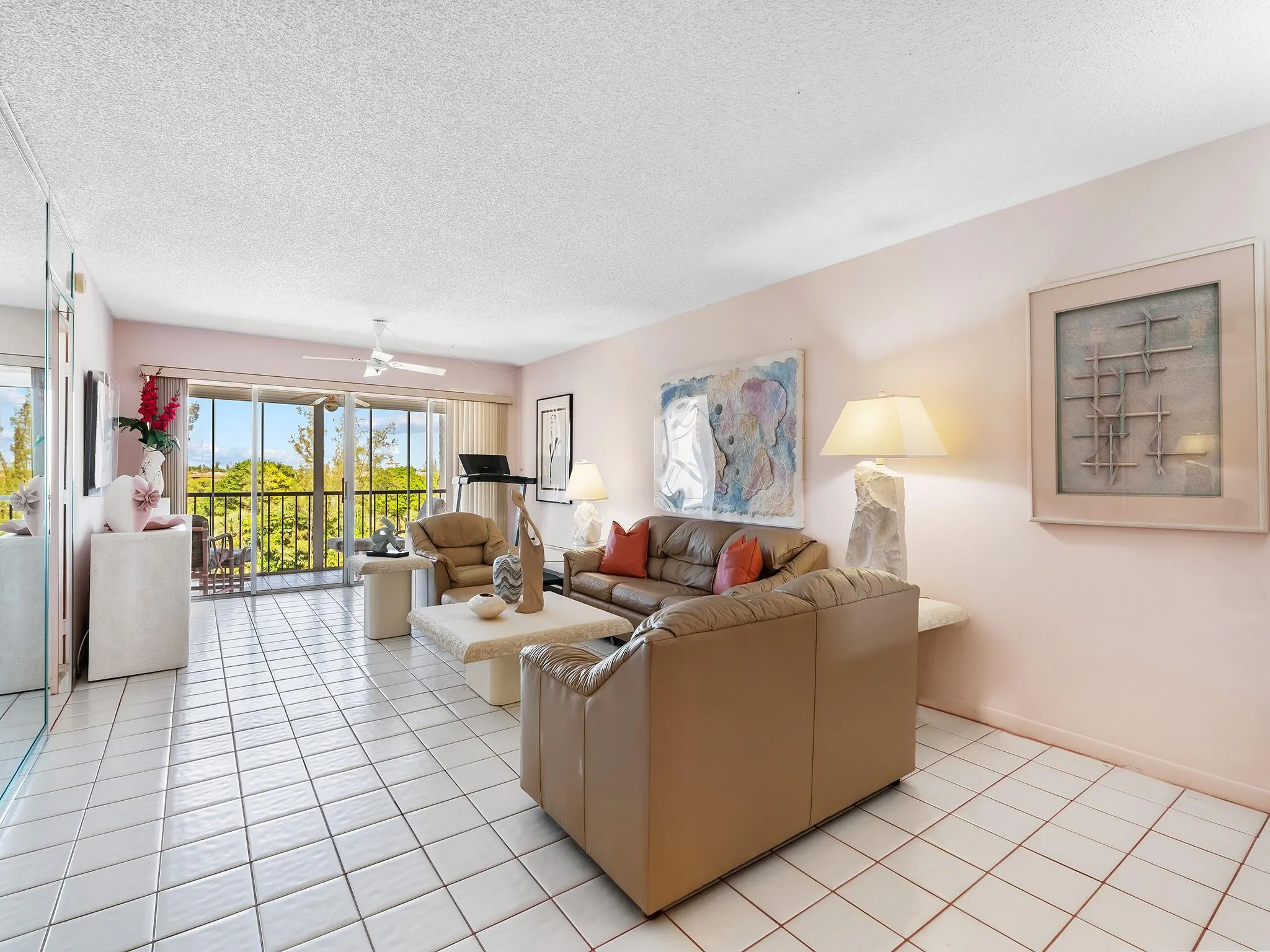3930 Inverrary Blvd, #606-D