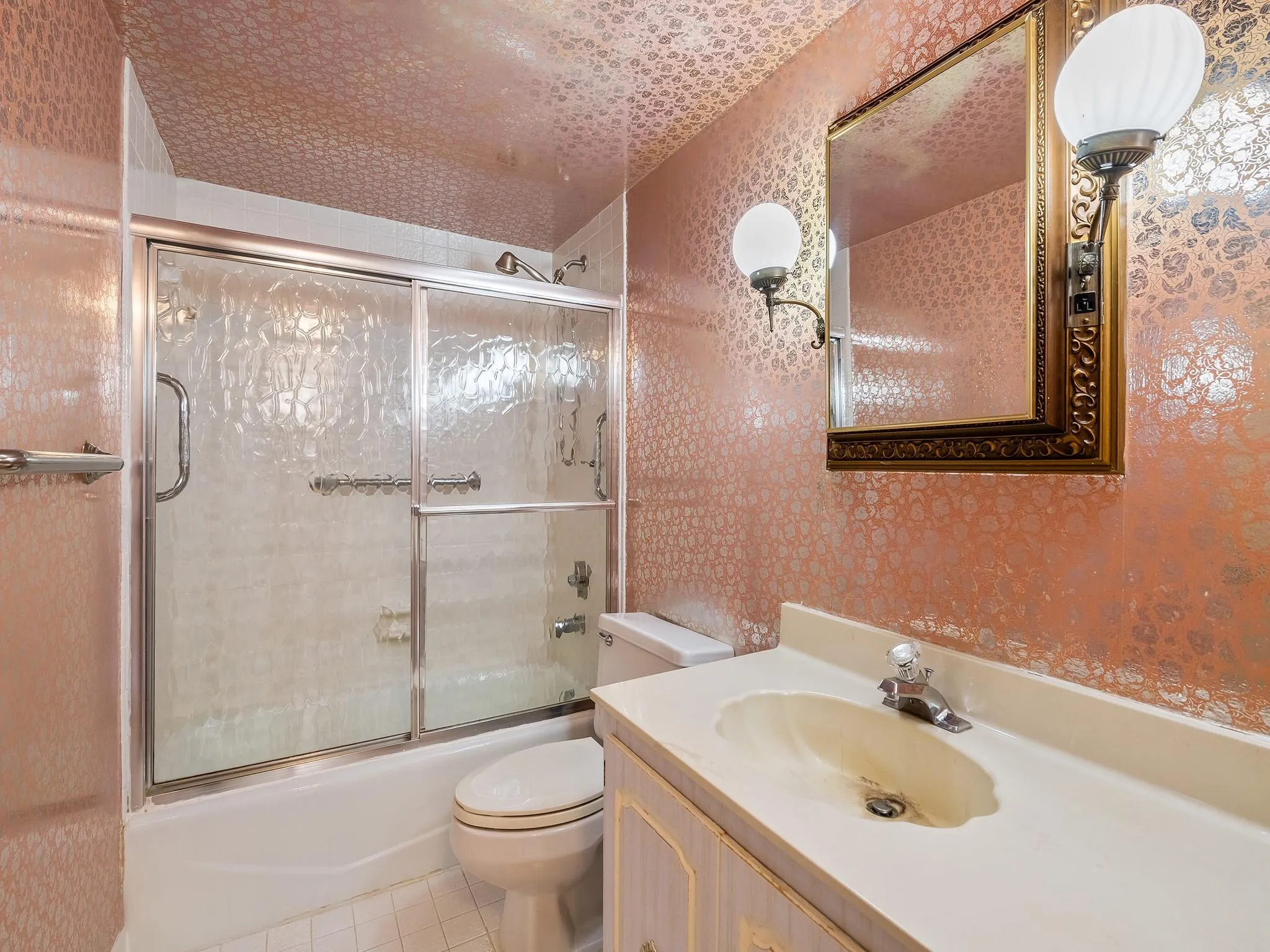 3930 Inverrary Blvd, #606-D