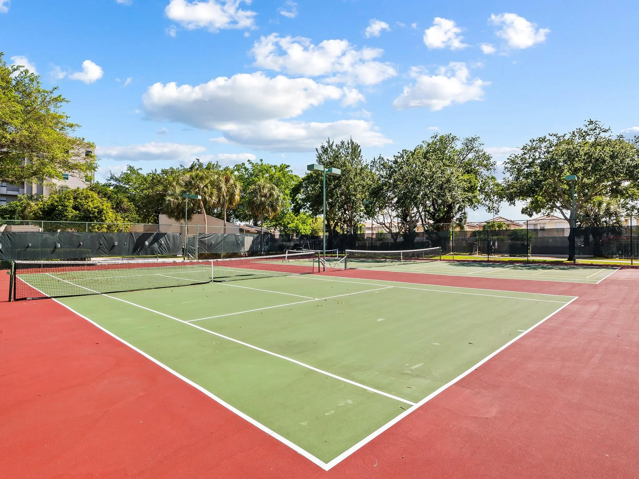 3930 Inverrary Blvd, #606-D