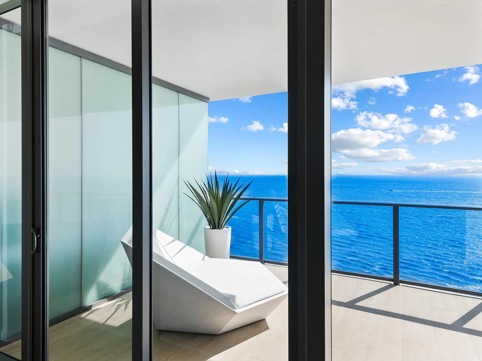 1116 N Ocean Blvd, #1502