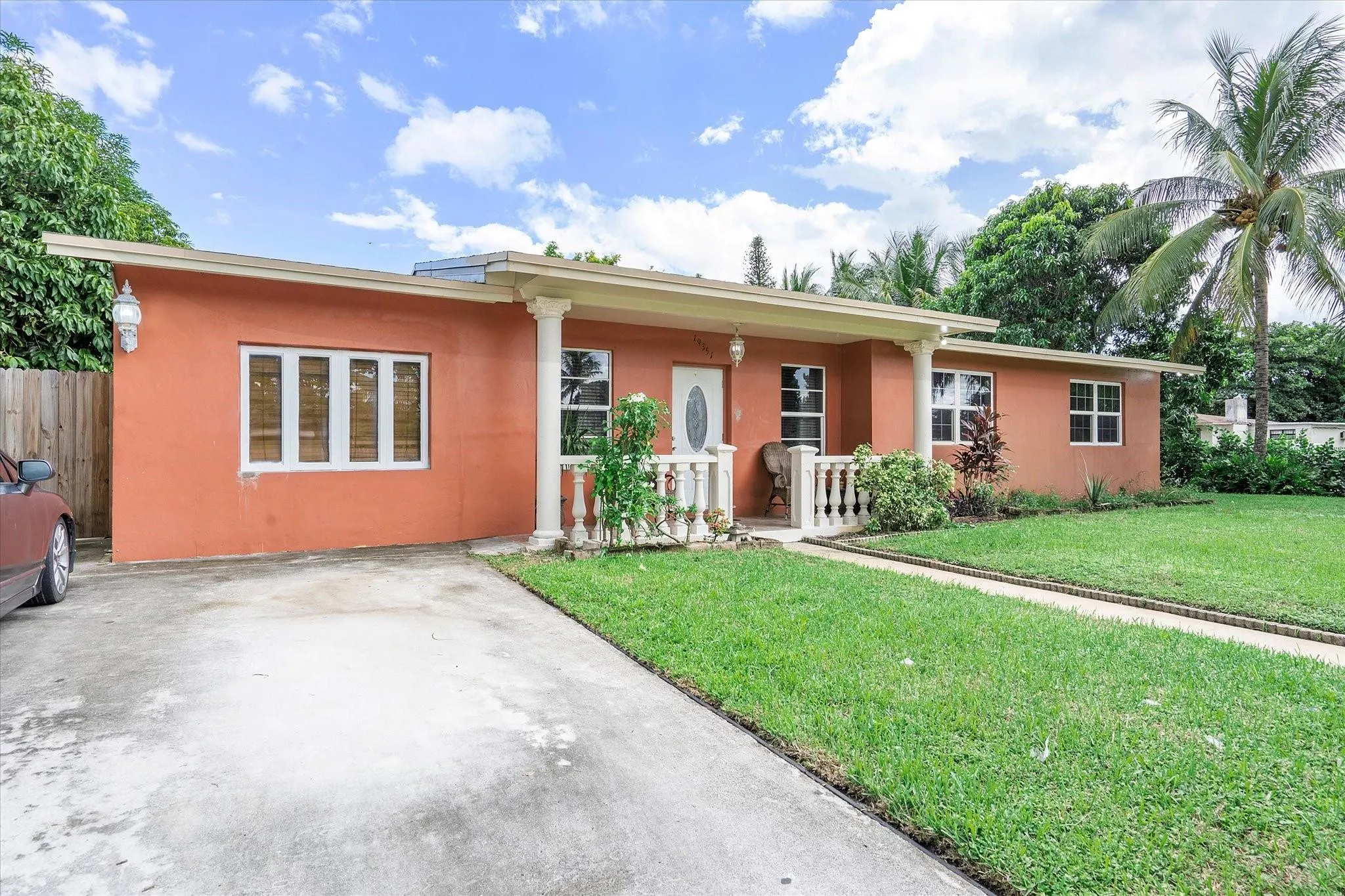 19351 NE 1st Ct