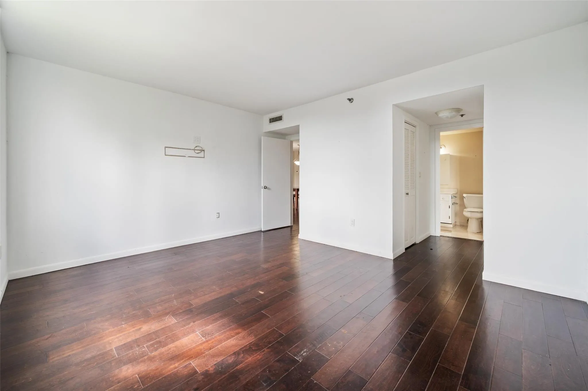 3850 Washington St, #315