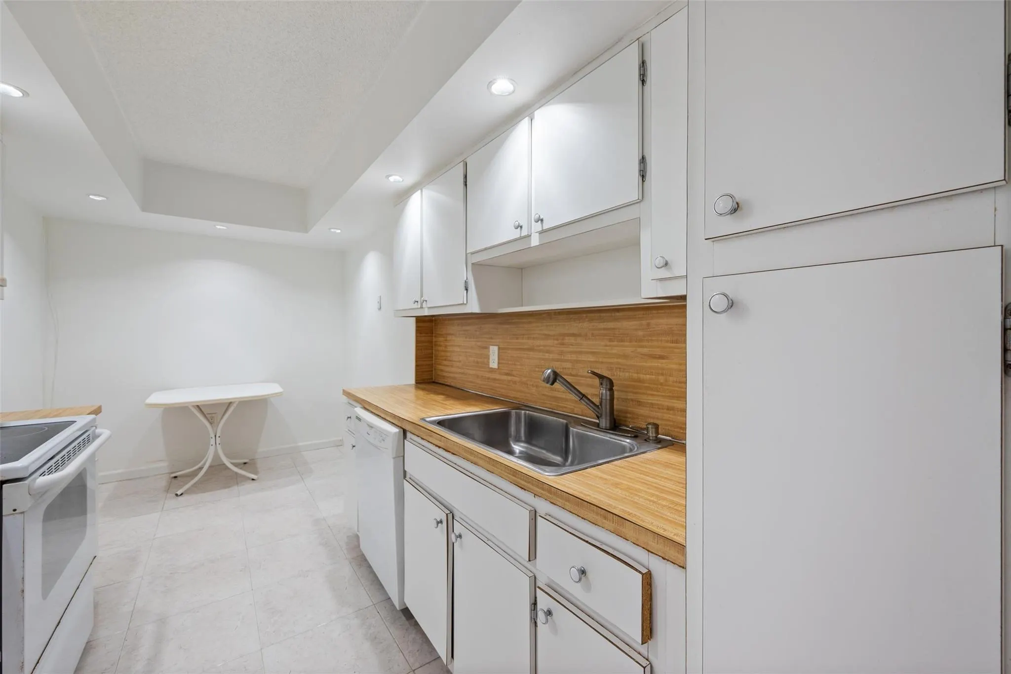 3850 Washington St, #315